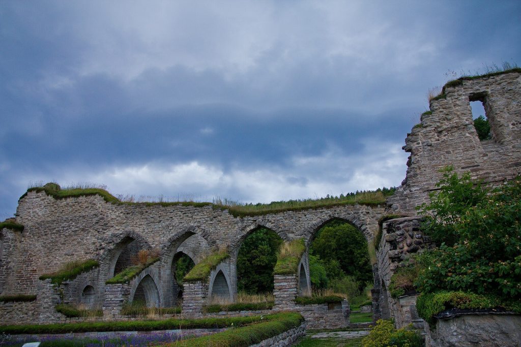 Alvastra Abbey: A Cistercian Monastery in Sweden 2 Alvastra Abbey