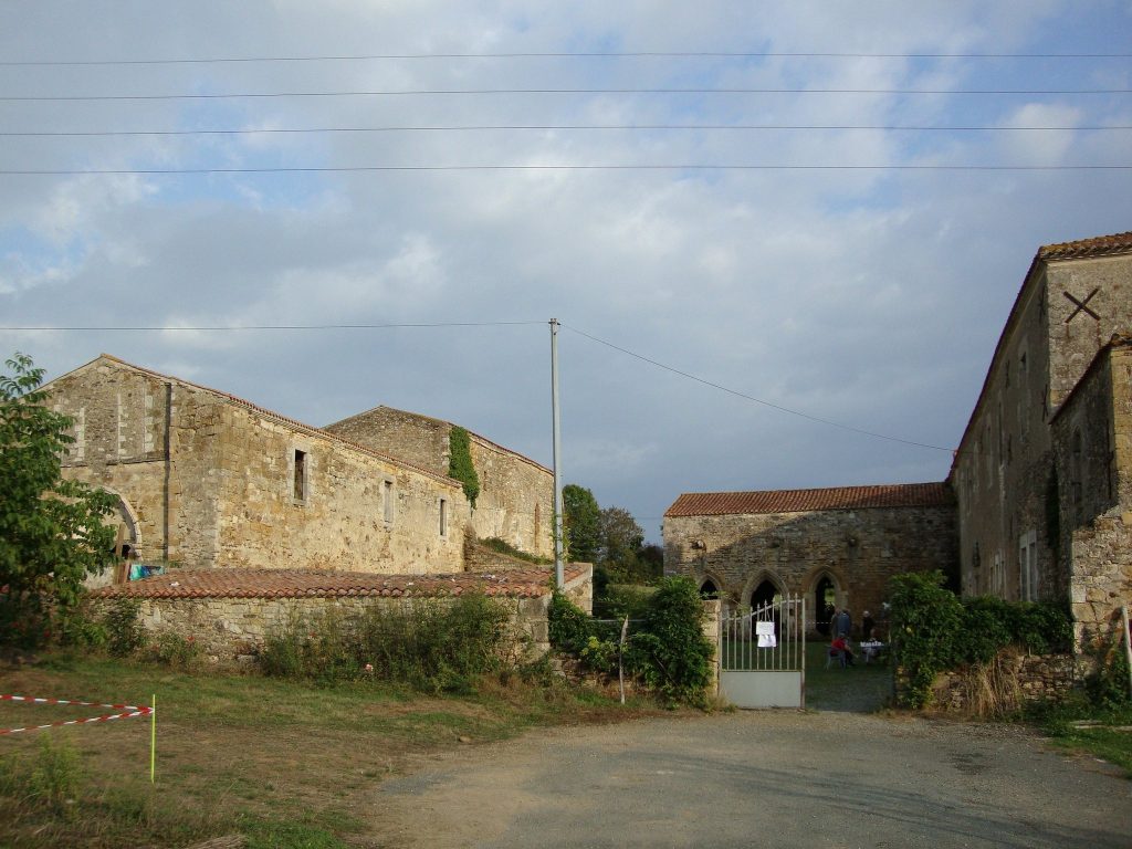 Trizay Abbey: A Cistercian Monastery in France 1 Abbaye de Trizay, Bournezeau