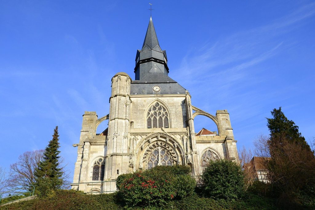 Notre-Dame Church in Beauvais: A Romanesque and Flamboyant Gothic Parish Church 1 église Notre-Dame