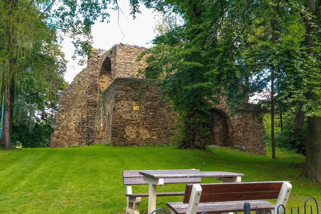 Tvrz Svojšice: A Medieval Stronghold in Czechia 2 Tvrz Svojšice
