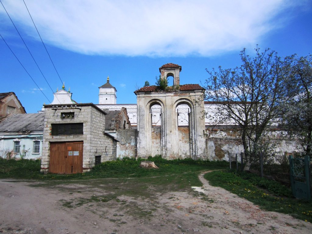 Bernardine Monastery, Iziaslav: A Mannerist Monastic and Defensive Complex 2 Bernardine Monastery, Iziaslav