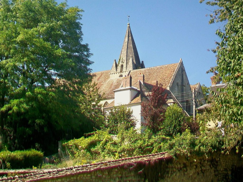 Église Saint-Gervais-et-Saint-Protais de Saint-Gervais: A Historic Parish Church in France 2 Église Saint-Gervais-et-Saint-Protais de Saint-Gervais
