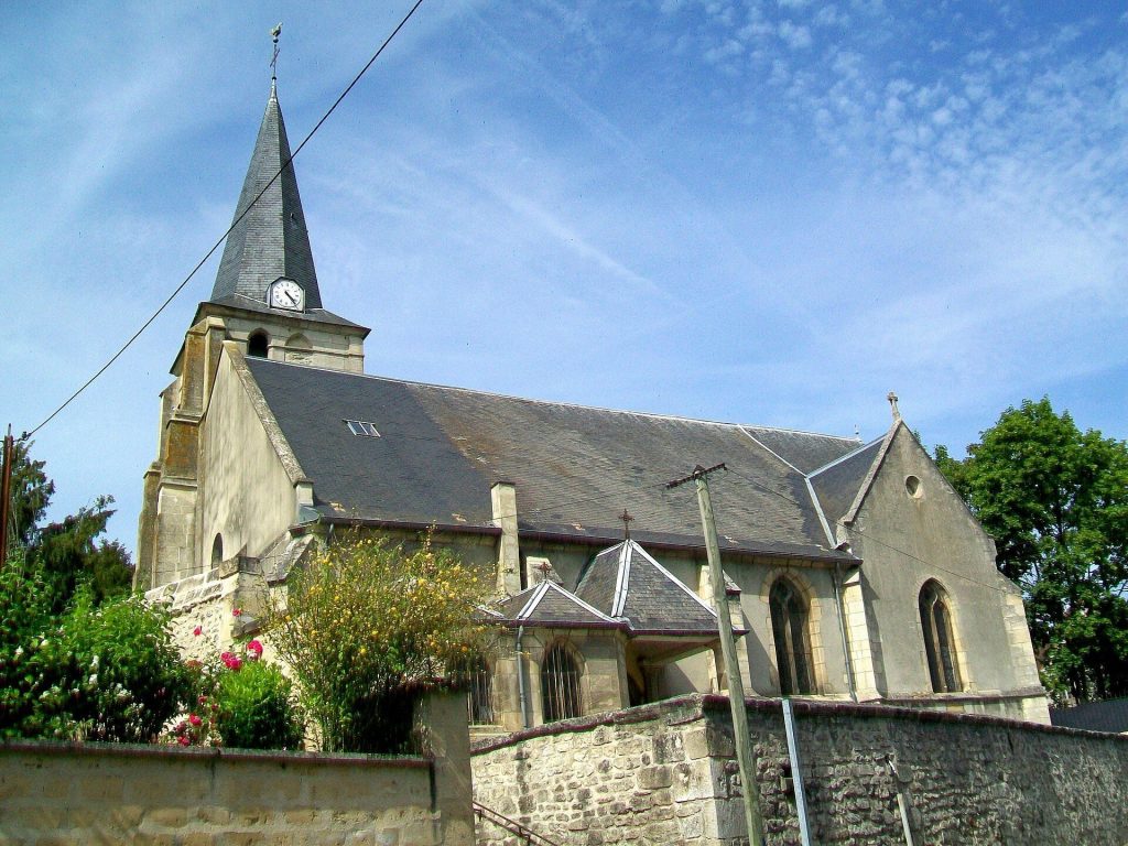 Saint-Firmin Church in Vineuil-Saint-Firmin: A Flamboyant Gothic Parish Church 1 église Saint-Firmin de Vineuil-Saint-Firmin