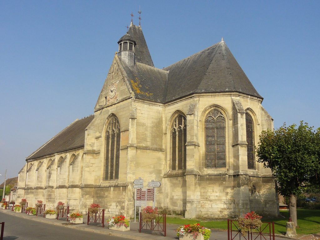 Saint-Georges Church of Chevrières: A Flamboyant Gothic Parish Church in France 1 église Saint-Georges de Chevrières