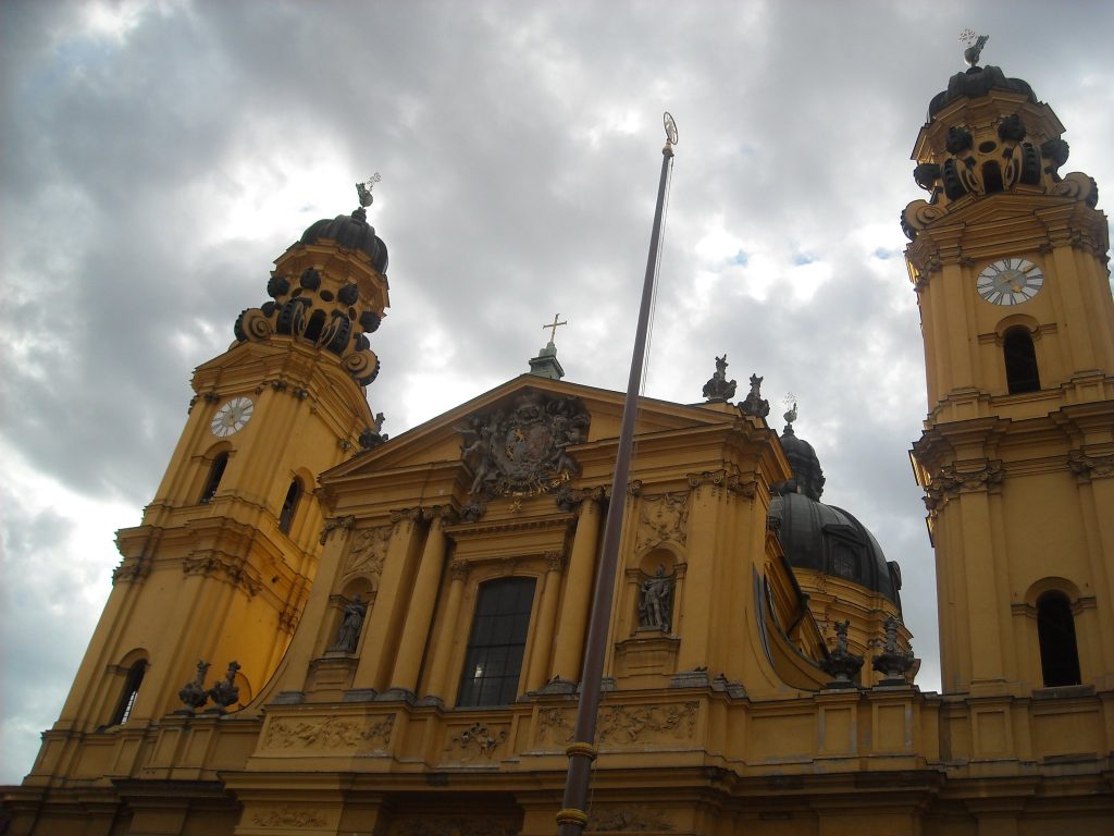 Theatine Church: A Baroque Court and Collegiate Church in Munich 2 Theatine Church