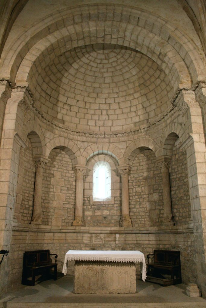 Église Notre-Dame-et-Saint-Christophe: A Former Benedictine Priory Church in France 2 Église Notre-Dame-et-Saint-Christophe