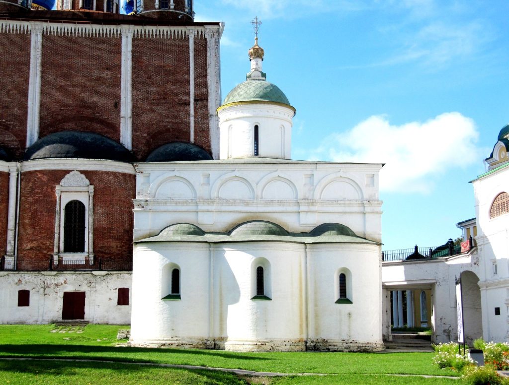 Cathedral of Archangel Michael, Ryazan: A Historic Orthodox Cathedral 3 Cathedral of Archangel Michael, Ryazan