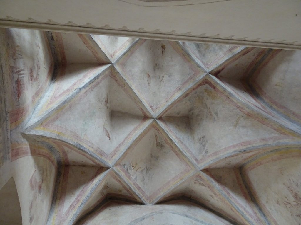 Castle Bor: A Medieval Castle and Late-Gothic Residence 2 Castle Bor