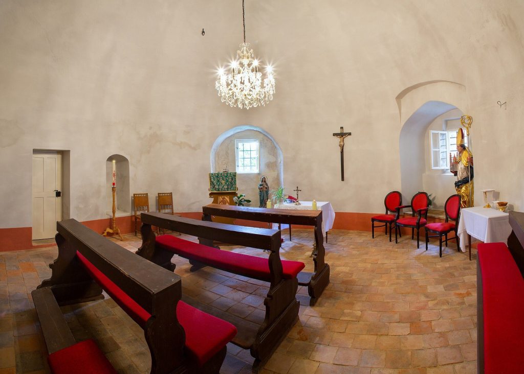 Starý zámek: A Historic Chateau in Chudenice 4 Starý zámek