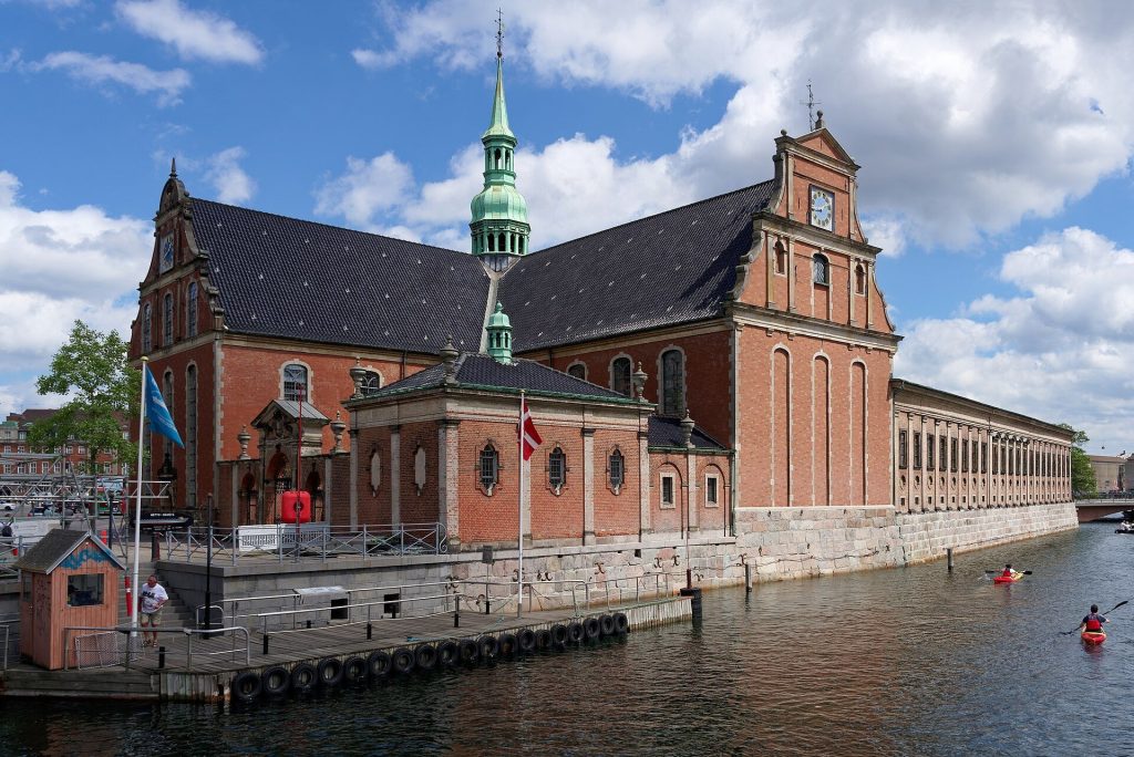 Holmen Church: A Renaissance Naval Church in Copenhagen 1 Holmen Church