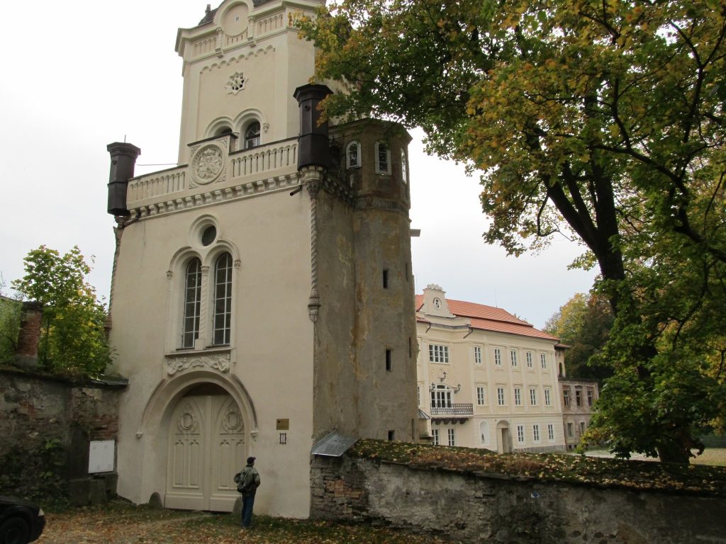 Bystřice nad Úhlavou: A Fortified Manor and Château in Czechia 3 Bystřice nad Úhlavou