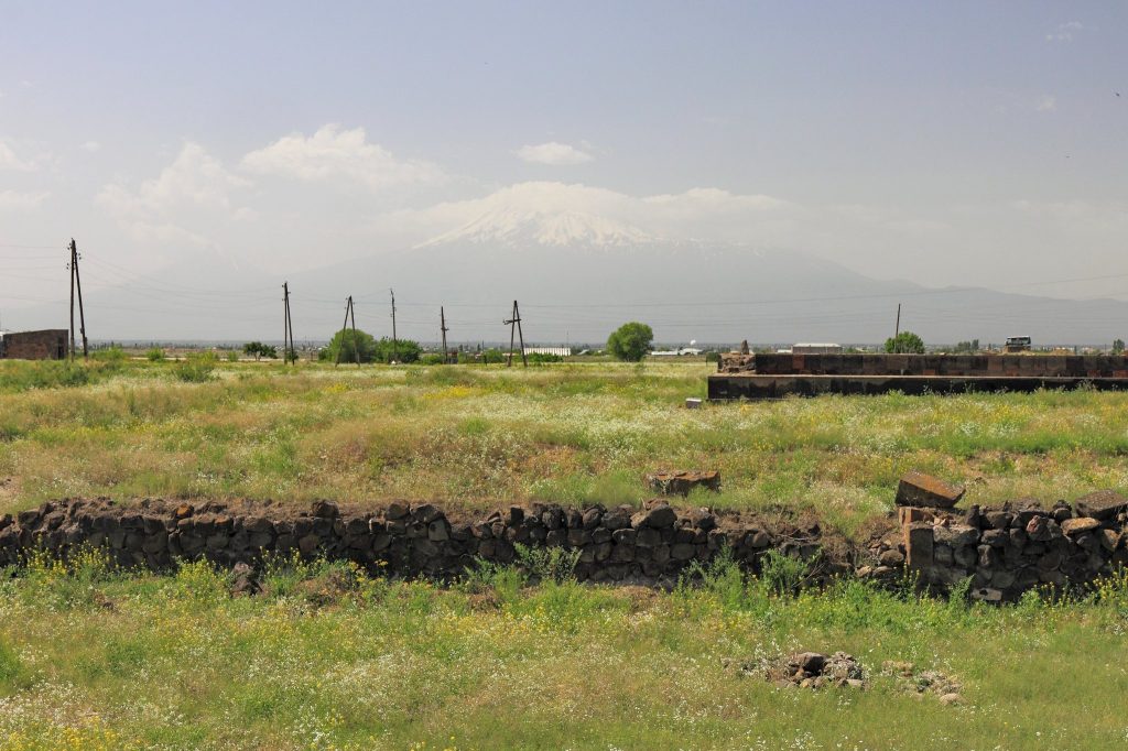 Zvartnots Cathedral: A Seventh-Century Armenian Apostolic Cathedral 4 Zvartnots Cathedral