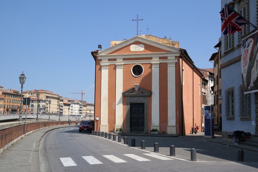 Santa Cristina: A Neoclassical Church in Pisa 3 Santa Cristina