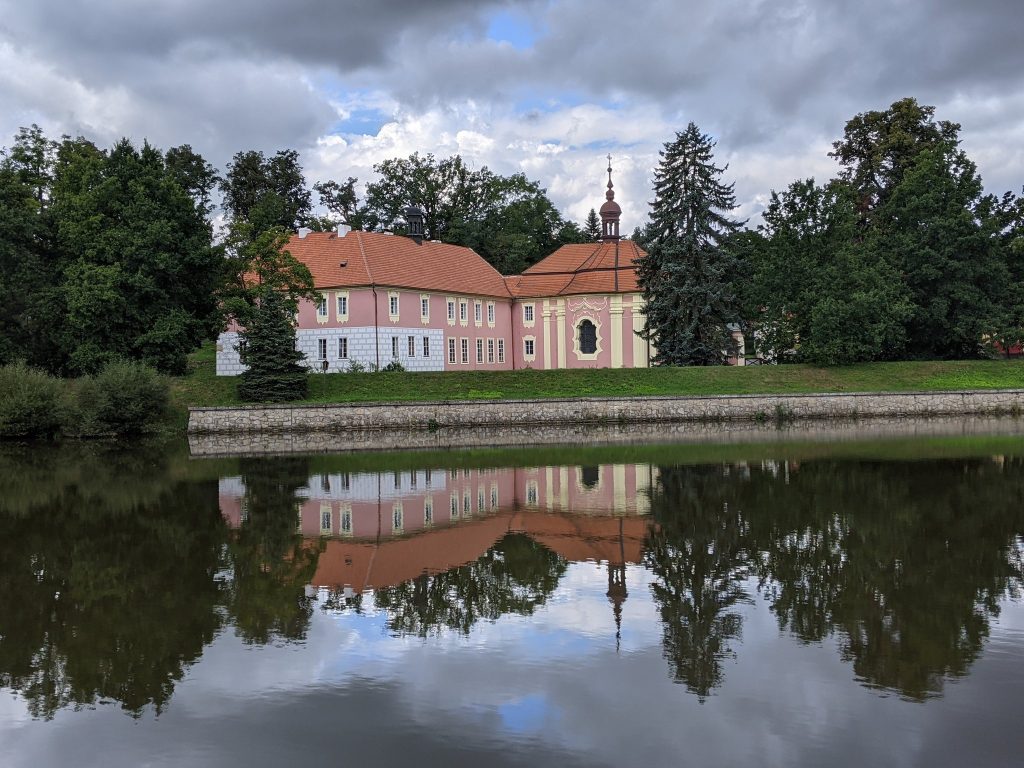 Koloděje nad Lužnicí Castle: A Baroque Estate Residence in Czechia 3 Koloděje nad Lužnicí Castle