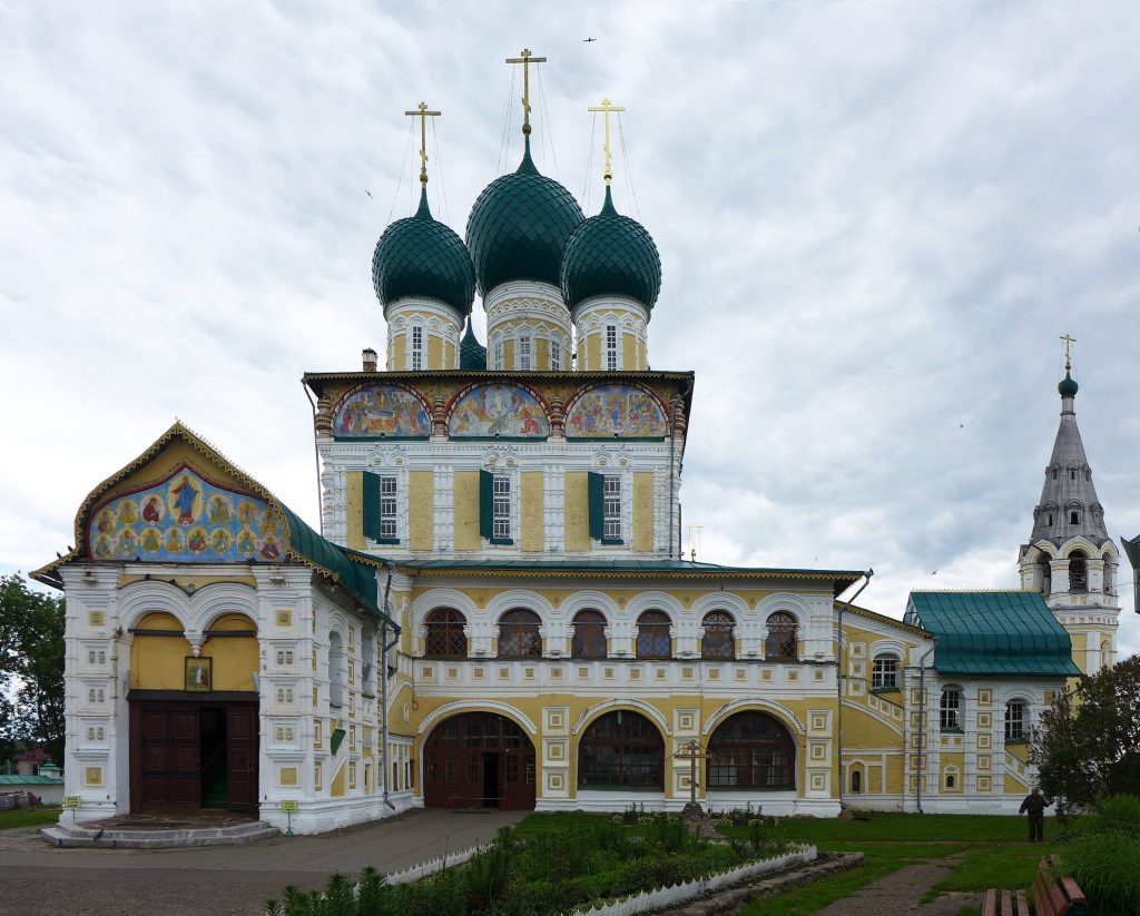 Cathedral of the Resurrection, Tutayev: An Orthodox Cathedral in Russia 1 Cathedral of the Resurrection, Tutayev