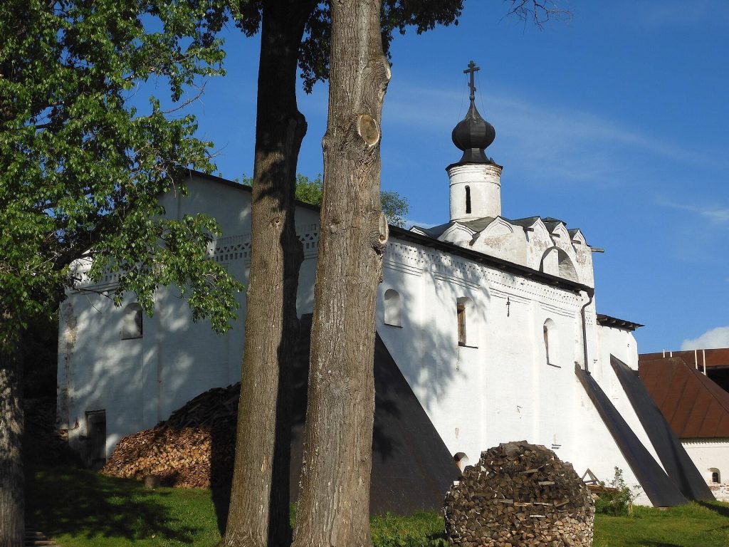 Kirillo-Belozersky Monastery: The Church of St. Sergius of Radonezh 4 Kirillo-Belozersky monastery