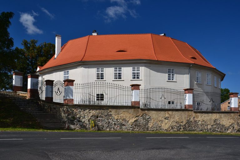 Nepomyšl Castle: A Renaissance Castle in Czechia
