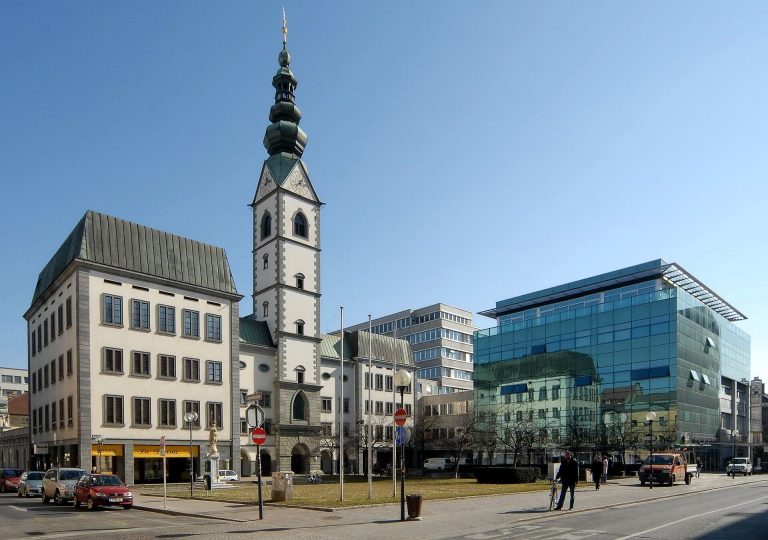 Klagenfurt Cathedral: A Cathedral and Former Protestant Church in Austria