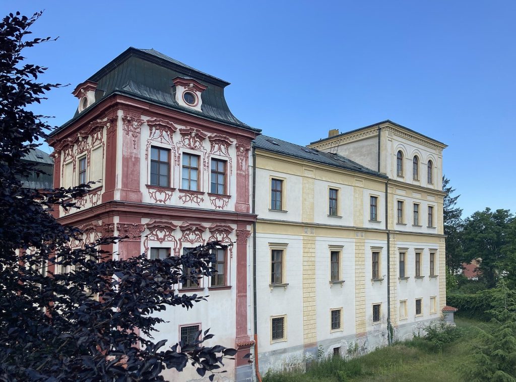 Svojšice Castle: An Early Baroque Estate Castle in Czechia 2 Svojšice Castle