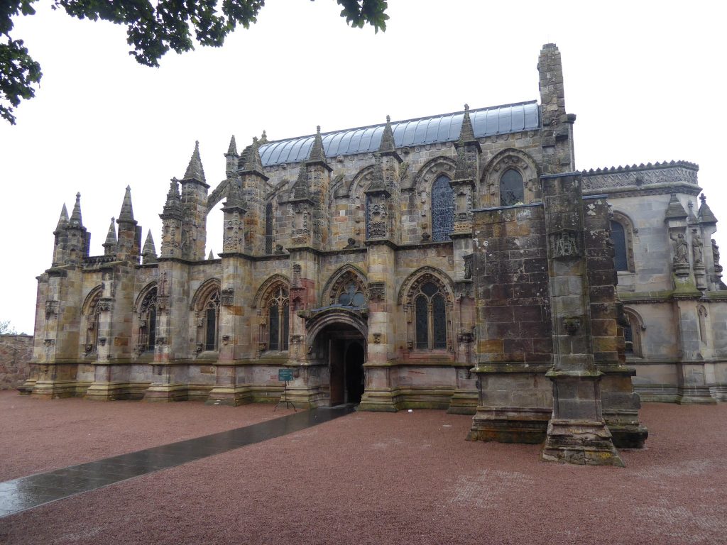 Rosslyn Chapel, Roslin: A Gothic Collegiate Church in Scotland 1 Rosslyn Chapel, Roslin