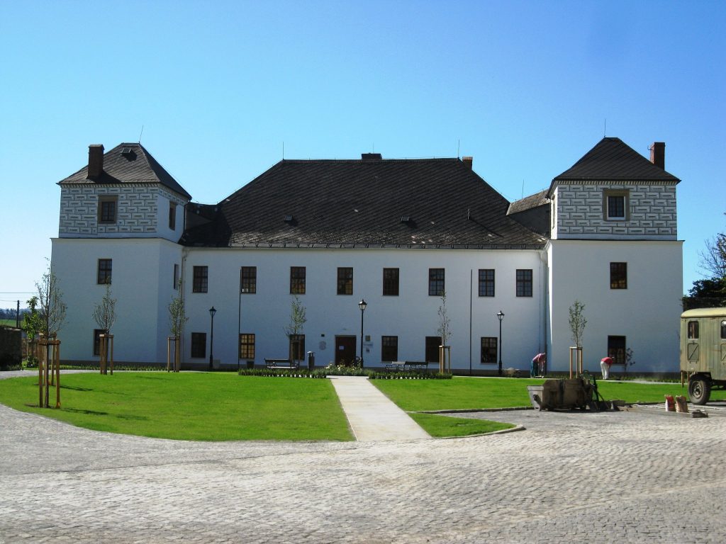 Vidnava Castle: A Renaissance Castle and Former Reevel Residence in Czechia 1 Vidnava Castle