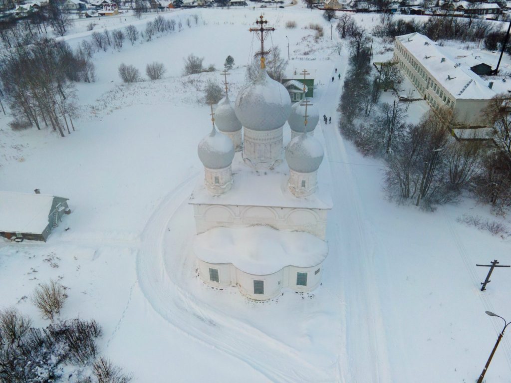 Church of the Transfiguration: A Former Cathedral in Belozersk 2 Church of the Transfiguration