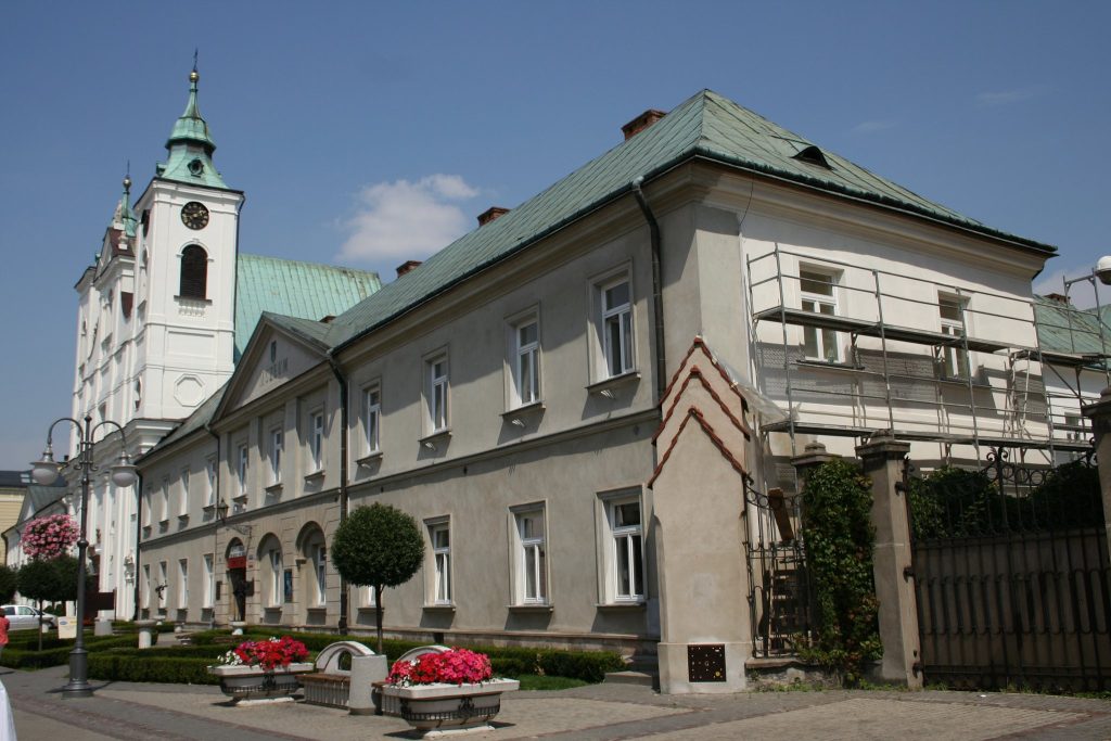 Church of the Holy Cross in Rzeszów: A Baroque Church and Former Piarist Complex 1 Church of the Holy Cross in Rzeszów