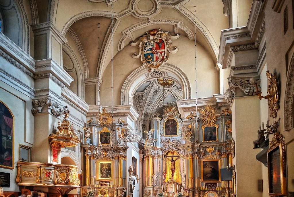 Church of the Holy Cross in Rzeszów: A Baroque Church and Former Piarist Complex 3 Church of the Holy Cross in Rzeszów