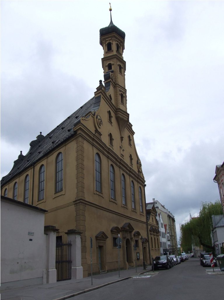 Evangelische Heilig-Kreuz-Kirche Augsburg: A Lutheran Preaching Church in Germany