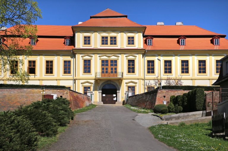 Svojšín Chateau: A Baroque Residence in Czechia