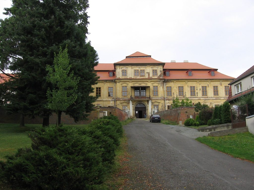 Svojšín Chateau: A Baroque Residence in Czechia 2 Svojšín Chateau