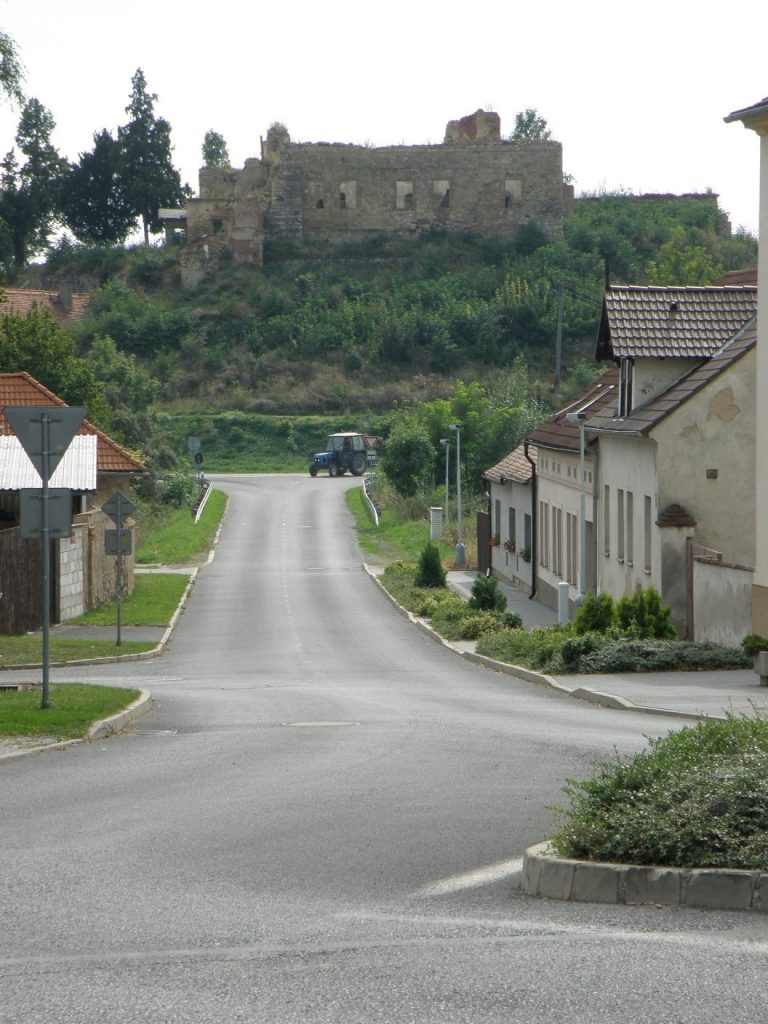 Libčeves Castle: A Medieval Fortress Rebuilt as a Renaissance and Baroque Château 4 Libčeves Castle