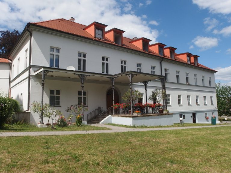 Pohořelice Chateau: A Baroque Residence in Czechia