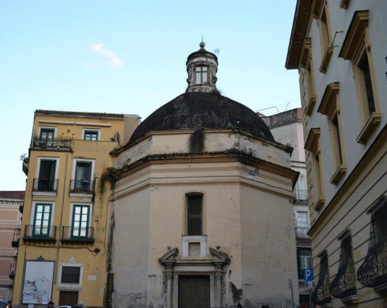 Monte dei Morti: A Renaissance Church and Pious Foundation in Salerno