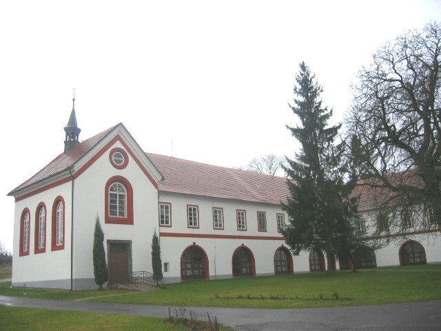Zámek Drhovle: A Baroque Chateau in Czechia