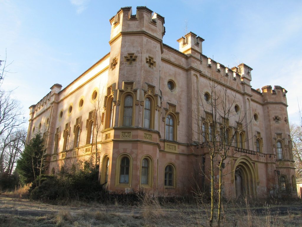 Bezděkov Castle: A Gothic Water Fortress and Neo-Gothic Residence 2 Bezděkov (castle)