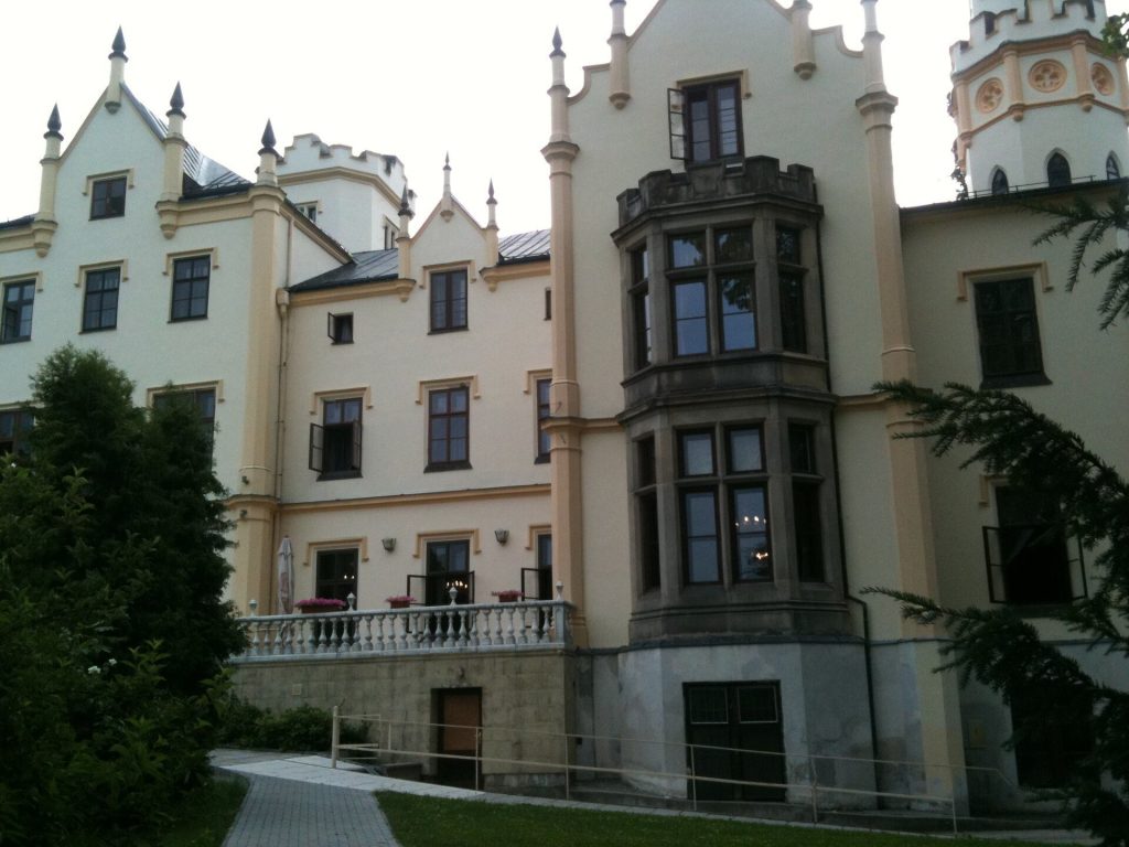 Vráž Castle: A Neo-Gothic Summer Residence and Sanatorium in Czechia 4 Vráž Castle
