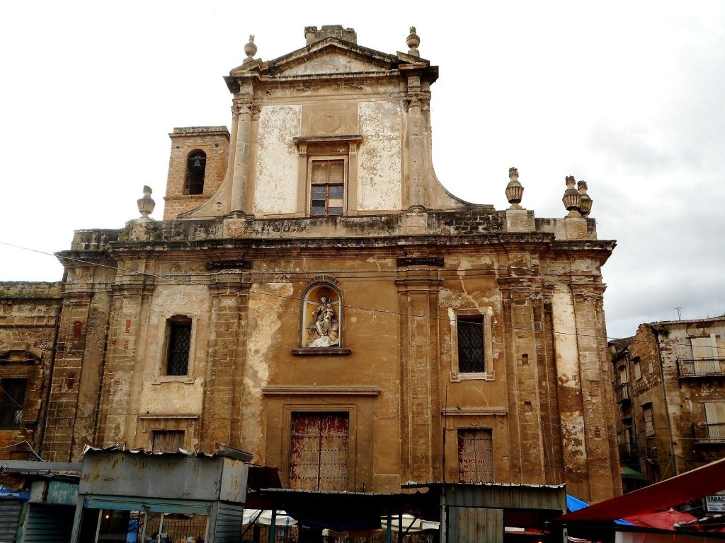 Carmine Maggiore: A Baroque Carmelite Church in Palermo, Italy 2 Carmine