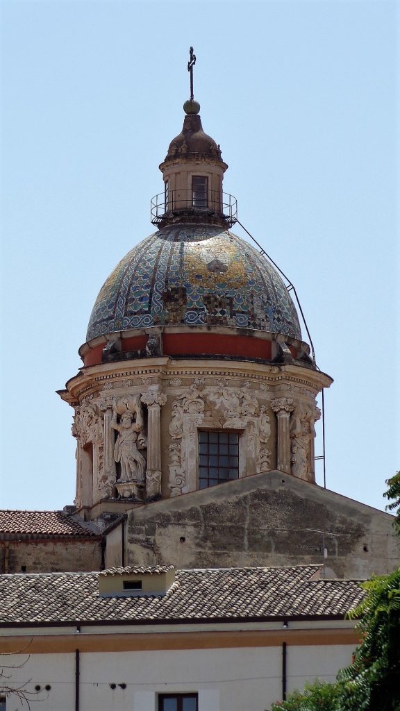 Carmine Maggiore: A Baroque Carmelite Church in Palermo, Italy 3 Carmine