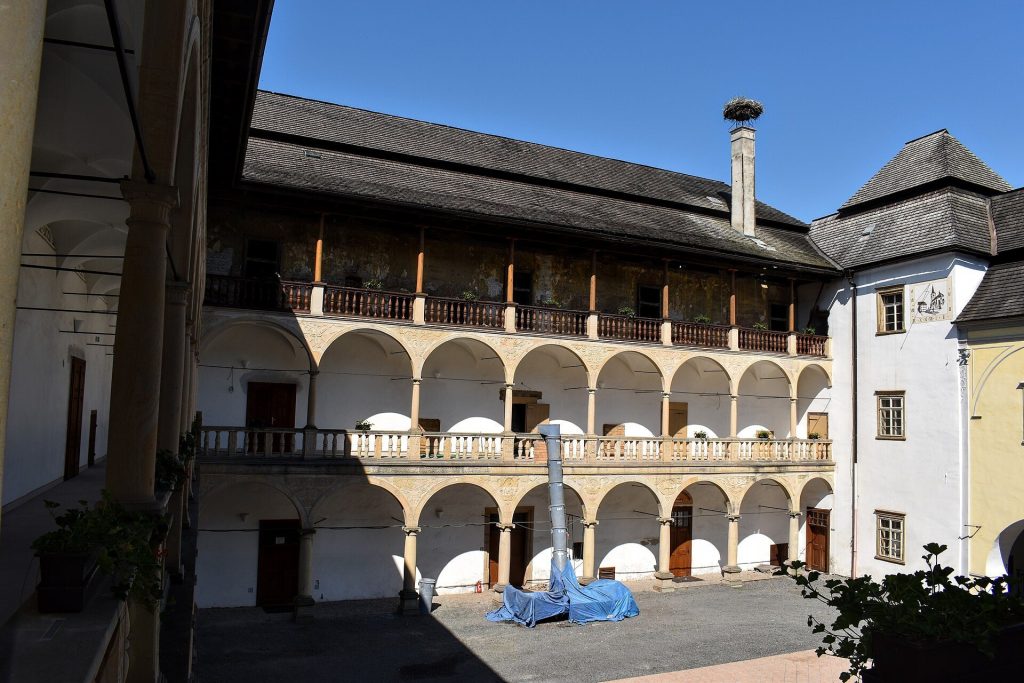 Hustopeče nad Bečvou Castle: A Renaissance Noble Residence in Czechia 3 Hustopeče nad Bečvou Castle