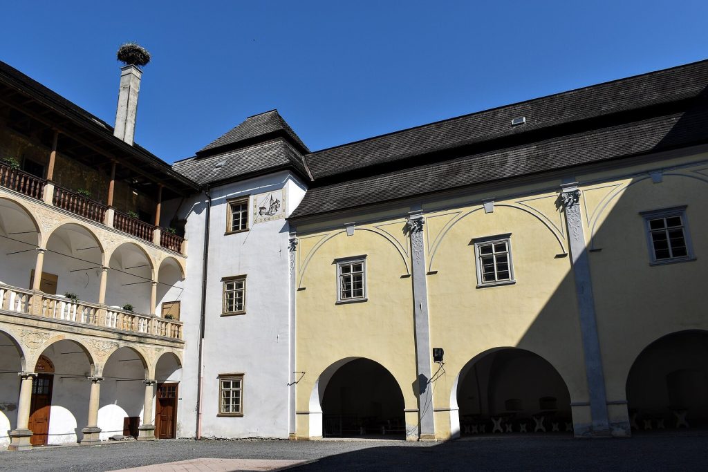 Hustopeče nad Bečvou Castle: A Renaissance Noble Residence in Czechia 4 Hustopeče nad Bečvou Castle