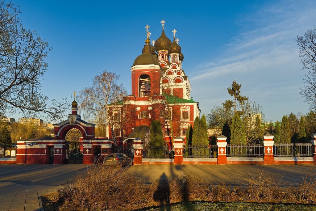 Tikhvinskaya Church in Alekseyevskoe: A Russian Orthodox Church in Moscow 2 Tikhvinskaya church in Alekseyevskoe