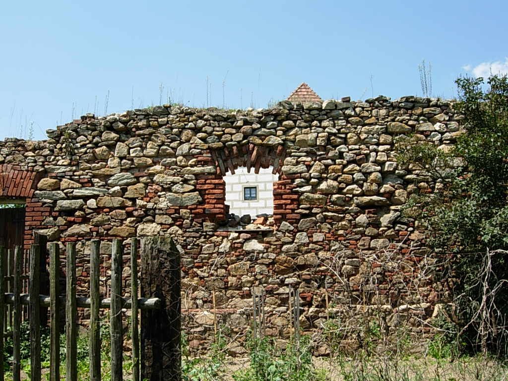 Tvrz Klokočín: A Renaissance Fortified Residence in Czechia 2 Tvrz Klokočín