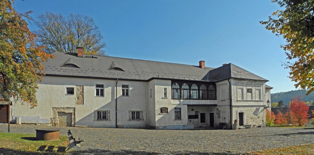 Commandry of the Knights of Malta in Český Dub: A Medieval Hospitaller Center 4 Commandry of the Knights of Malta in Český Dub