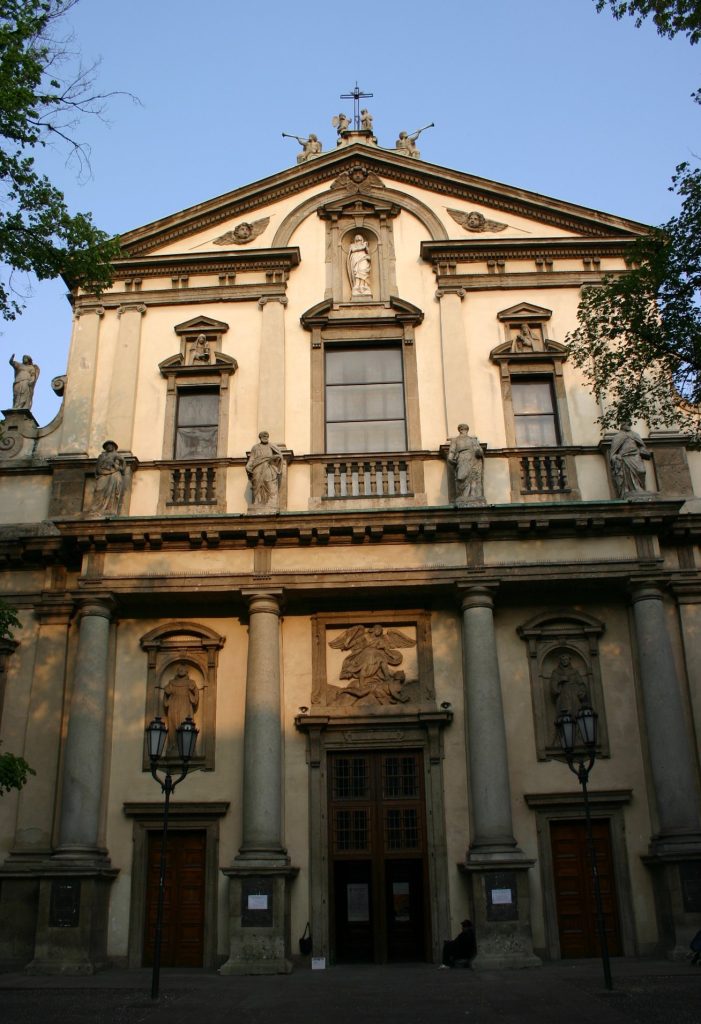 Sant'Angelo Church: A Franciscan Church in Milan 1 Sant'Angelo Church