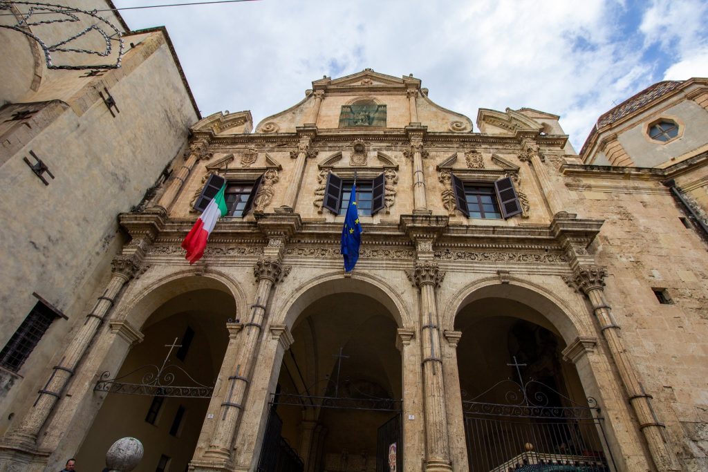 San Michele: A Baroque Jesuit Complex in Cagliari 1 San Michele