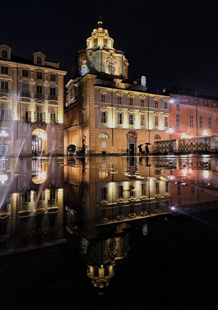 Church of San Lorenzo, Turin: A Baroque Royal Church 1 Church of San Lorenzo, Turin