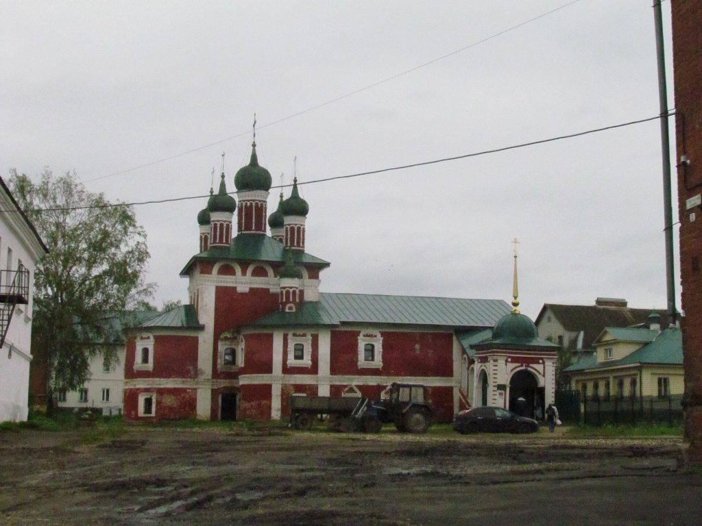 Bogoyavlensky Monastery in Uglich: An Orthodox Convent and Architectural Ensemble 5 Bogoyavlensky Monastery in Uglich