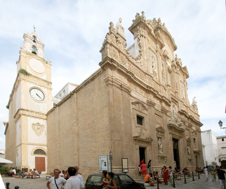 Gallipoli Cathedral: A Baroque Co-Cathedral in Italy