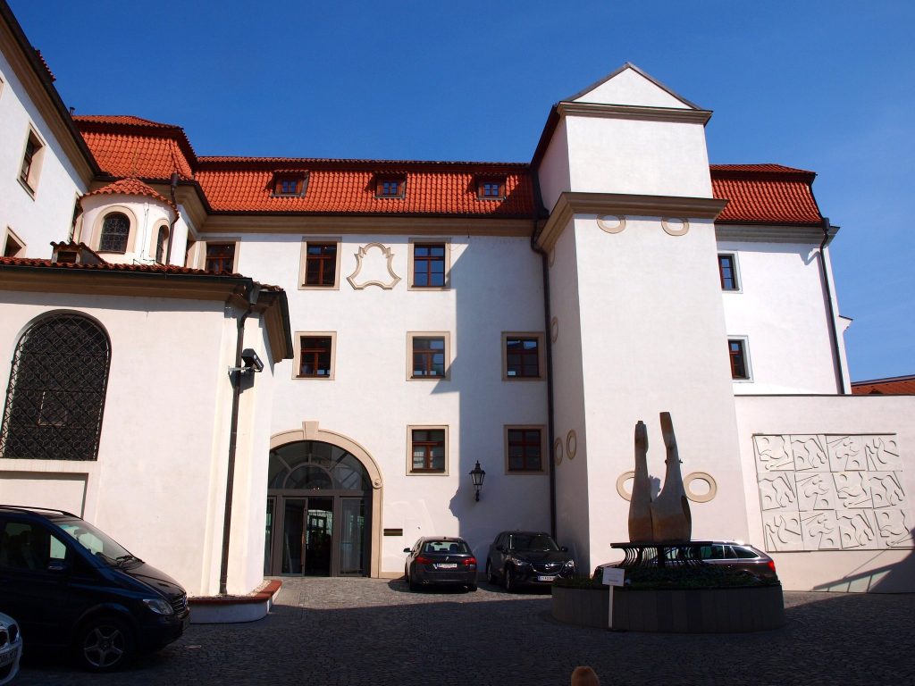 Augustinian Monastery at the Church of Saint Thomas: A Historic Monastic Complex in Prague 2 Klášter augustiniánů